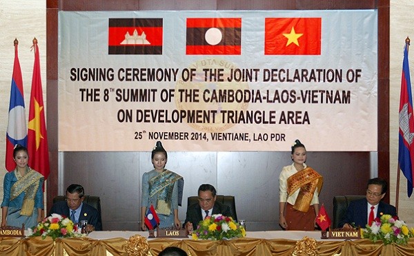 Việt Nam, Lào, Campuchia tăng cường hợp tác, tạo thuận lợi cho khu vực Tam giác phát triển CLV.
