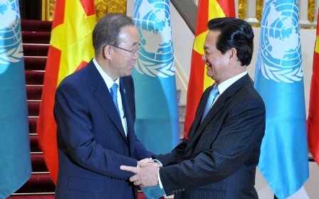 Ông Ban-kimoon hội kiến với Thủ tướng Nguyễn Tấn Dũng. ảnh: vgp.