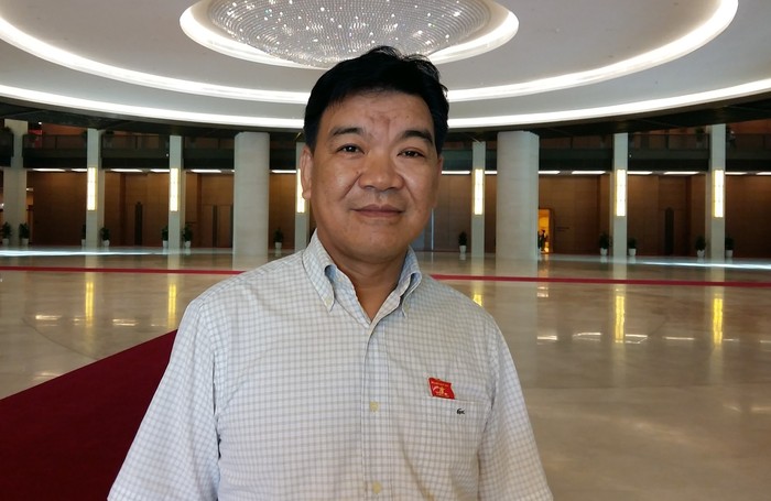 Đại biểu Quốc hội Nguyễn Ngọc Bảo cho rằng không nên chốt cứng con số trần lãi suất. Ảnh: Ngọc Quang.