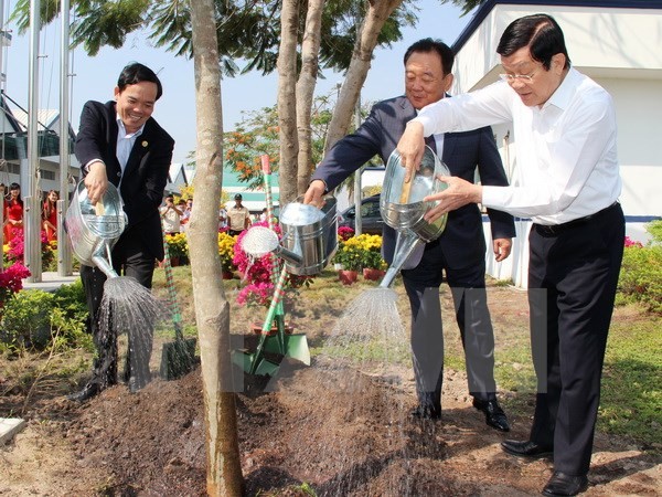 Chủ tịch nước phát động “Tết trồng cây đời đời nhớ ơn Bác Hồ”. ảnh: TTXVN.