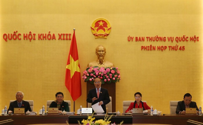 Chủ tịch Quốc hội Nguyễn Sinh Hùng yêu cầu báo cáo ra Quốc hội làm rõ vì sao chậm xây dựng Luật Biểu tình. ảnh: Ngọc Quang.