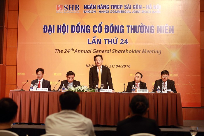 Chủ tịch HĐQT SHB - ông Đỗ Quang Hiển cam kết với cổ đông về sự phát triển của SHB. Ảnh: Bích Nga.