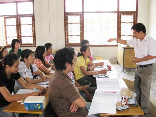 Năm 2025, giảng viên của Việt Nam có trình độ ngang tầm các nước tiên tiến? ảnh: Người lao động.