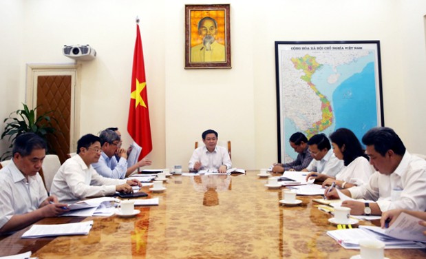 Phó Thủ tướng Vương Đình Huệ yêu cầu tách bạch hoạt động mua nợ để bán với việc mua bán nợ để tái cấu trúc khoản nợ và doanh nghiệp. ảnh: Thành Chung/VGP.