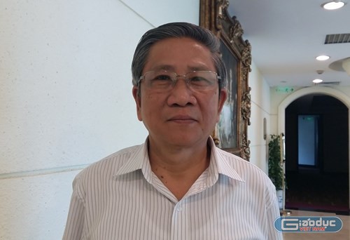 GS.TS Nguyễn Minh Thuyết, không thực hiện được phân luồng là một sai lầm của nền giáo dục. ảnh: Ngọc Quang.