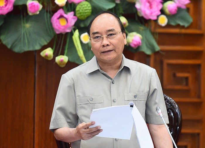 Thủ tướng Nguyễn Xuân Phúc đồng ý với đề xuất xây dựng trung tâm sản xuất tôm của Việt Nam ở Bạc Liêu. ảnh: vgp.