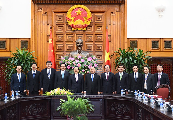 Thủ tướng Nguyễn Xuân Phúc tiếp Bộ trưởng Công an Trung Quốc - ông Quách Thành Côn. ảnh: vgp.