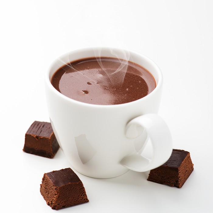 Một cốc sô cô la nóng mỗi sáng cho ngày làm việc hiệu quả.