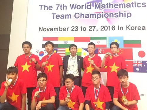 9 học sinh Trường THCS Giảng Võ (quận Ba Đình, Hà Nội) xuất sắc giành 6 Huy chương vàng, 3 Huy chương bạc. ảnh nhà trường cung cấp. Ảnh Nguyễn Hải