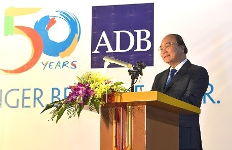 Thủ tướng cho biết, Việt Nam coi ADB là một trong những đối tác quan trọng hàng đầu trong việc cung cấp nguồn vốn, hỗ trợ kỹ thuật và tư vấn chính sách. ảnh: vgp.
