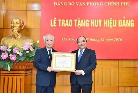 Nguyên Phó Thủ tướng Vũ Khoan đã có nhiều đóng góp cho đất nước khi còn ở cương vị Phó Thủ tướng Chính phủ. ảnh: vgp.