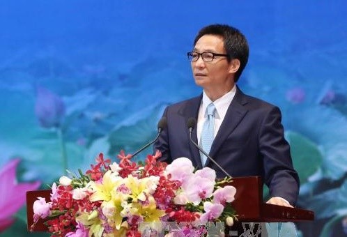 Phó Thủ tướng Vũ Đức Đam phát biểu tại phiên khai mạc Hội thảo khoa học quốc tế Việt Nam học lần thứ 5 với chủ đề “Phát triển bền vững trong bối cảnh biến đổi toàn cầu”. ảnh: TTXVN.