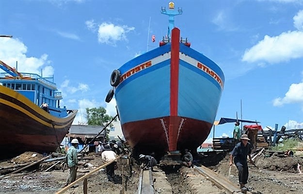 Chính phủ đã ban hành Nghị định về đăng ký, xóa đăng ký và mua, bán, đóng mới tàu biển. ảnh minh họa: quangngai.gov.vn