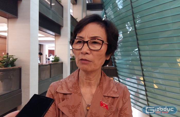 Bà Bùi Thị An nêu quan điểm: Cách tốt nhất là phải minh bạch mọi hoạt động thì mới chống được tham nhũng, chống được thất thoát, lãng phí.