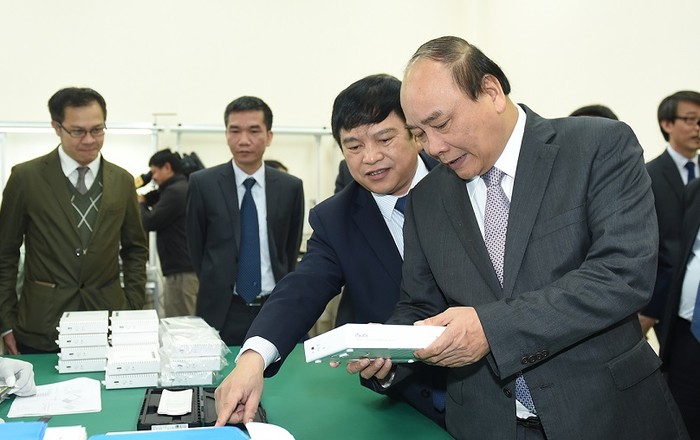 Thủ tướng Nguyễn Xuân Phúc yêu cầu Hà Nội tiếp tục tập trung đẩy mạnh phát triển Khu công nghệ cao Hòa Lạc. ảnh: VGP.