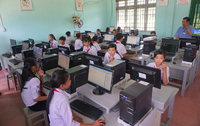 Masan Nutri-Science mang đến niềm vui cho nhiều học sinh nghèo vượt khó tại tỉnh Bến Tre.