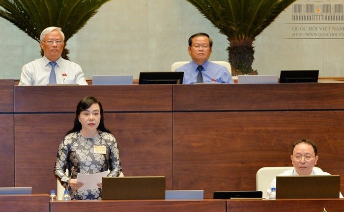 Bộ trưởng Nguyễn Thị Kim Tiến cho biết, vẫn còn có tình trạng y đức kém ở một số nơi, đó là con sâu làm rầu nồi canh. ảnh: quochoi.vn
