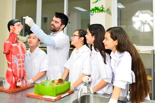 Môi trường học tập ở những ngôi trường được sử dụng chương trình chuẩn quốc tế mang lại cơ hội rất lớn cho học sinh Việt Nam trở thành công dân toàn cầu trong cuộc Cách mạng công nghiệp 4.0 - ảnh: VC.
