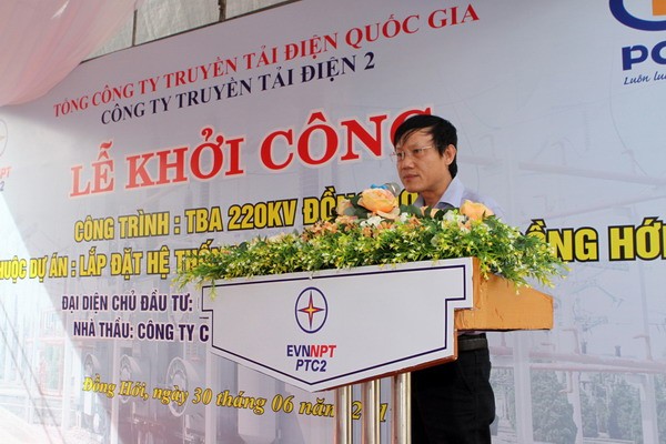 Ông Trần Thanh Phong - Bí thư Đảng ủy, Gám đốc Công ty truyền tải điện 2 phát biểu tại buổi lễ.