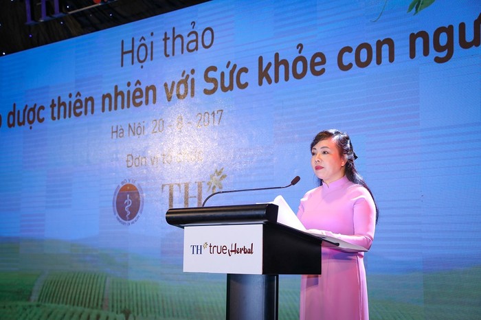 Bộ trưởng Bộ Y tế Nguyễn Thị Kim Tiến phát biểu tại buổi hội thảo.