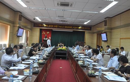 Bộ trưởng Nguyễn Thị Kim Tiến đề nghị các cán bộ của dự án phải thật sự quyết tâm, nỗ lực để dự án đạt kết quả tốt nhất. ảnh: moh.gov.vn