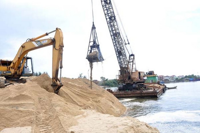 Việt Nam tiếp tục thực hiện chủ trương không xuất khẩu mọi loại cát ra nước ngoài. ảnh: Báo Xây dựng.