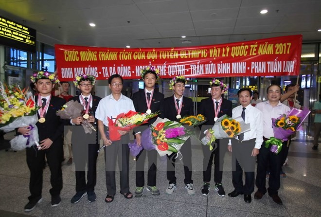 Việt Nam thường có thành tích cao ở các kỳ thi Olympic quốc tế. ảnh: TTXVN.