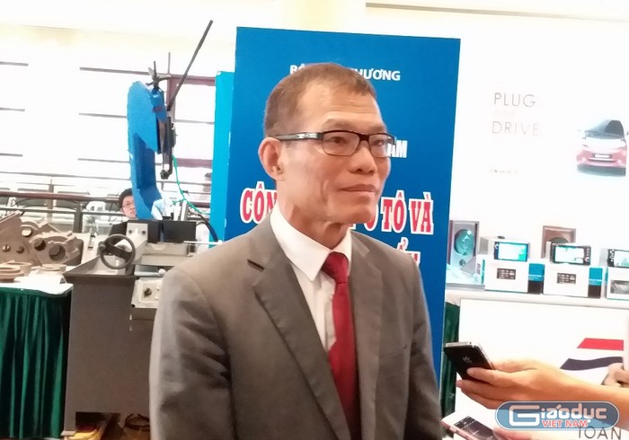 Võ Quang Huệ - Phó Tổng giám đốc Vingroup khẳng định, VINFAST sẽ ưu tiên mua các linh phụ kiện sản xuất trong nước. ảnh: Ngọc Quang.