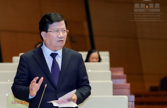 Phó Thủ tướng Trịnh Đình Dũng khẳng định: Tăng trưởng không phụ thuộc vào Samsung. ảnh: Trung tâm thông tin Quốc hội.