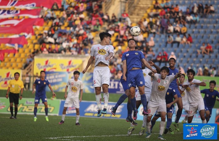 Ở trận tranh hạng 3, HA.GL dẫn Quảng Nam tới tận những giây bù giờ những để Đương kim vô địch V-League gỡ hòa và sau đó thua 2-4 ở loạt đá luân lưu.