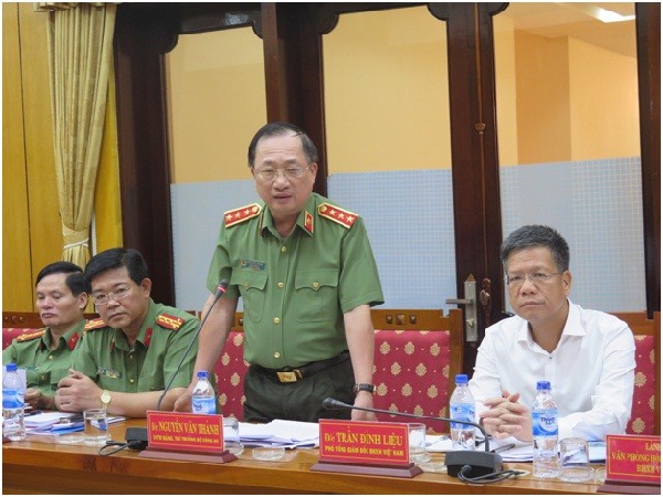 Thượng tướng Nguyễn Văn Thành phát biểu tại buổi làm việc.