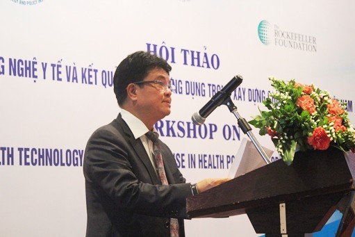 Thứ trưởng Bộ Y tế - ông Phạm Lê Tuấn phát biểu tại hội thảo.