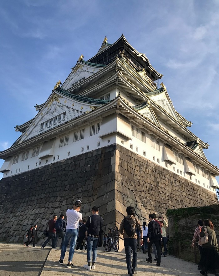 Lâu đài Osaka (Osaka Castle) không chỉ là biểu tượng của thành phố Osaka mà còn là niềm tự hào về tinh hoa kiến trúc và văn hóa của người Nhật.