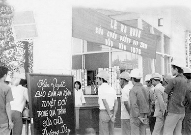 Lễ ra quân sửa chữa đường dây 230kV Đa Nhim - Sài Gòn (sau giải phóng).