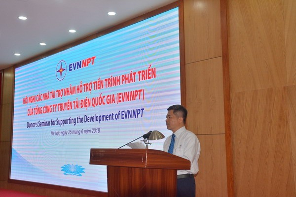 Chủ tịch Hội đồng thành viên EVNNPT - ông Đặng Phan Tường phát biểu tại hội nghị.