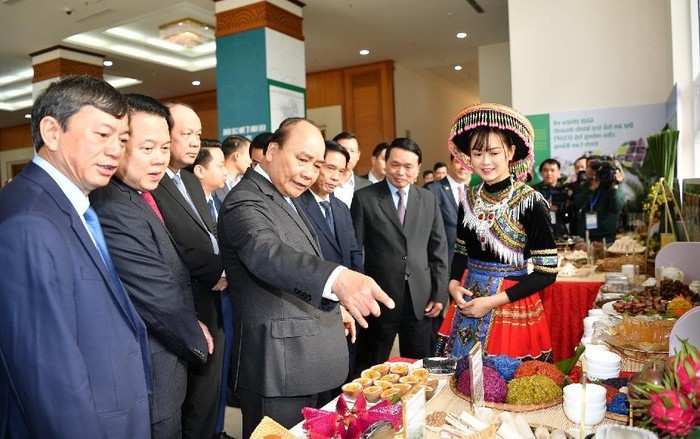 Thủ tướng Nguyễn Xuân Phúc trong lần dự Hội nghị xúc tiến đầu tư tại Cao Bằng. ảnh: chinhphu.vn