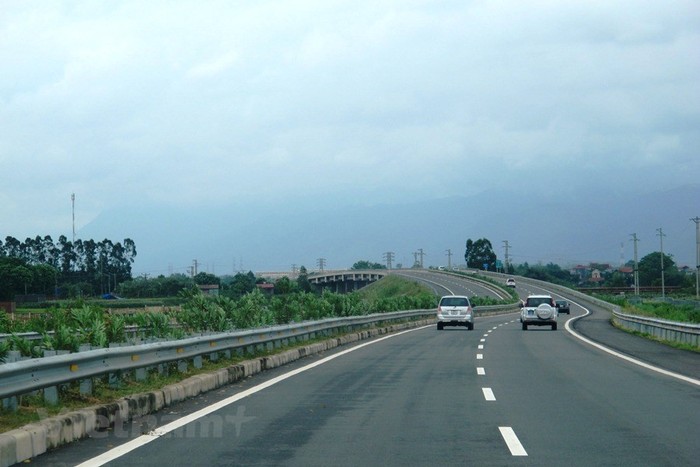 Dự án đường cao tốc Hòa Bình-Mộc Châu với tổng chiều dài khoảng 85Km có tổng mức đầu tư hơn 20.800 tỷ đồng nếu được phê duyệt sẽ thúc đẩy kinh tế-xã hội hai tỉnh Sơn La, Hòa Bình và khu vực Tây Bắc. ảnh minh họa: TTXVN.