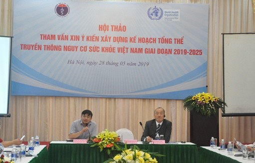 Việt Nam cũng đang phải đối mặt với sự gia tăng nhanh chóng của các bệnh không lây nhiễm với bốn nhóm bệnh chính là bệnh tim mạch, ung thư, bệnh phổi tắc nghẽn mạn tính và đái tháo đường.