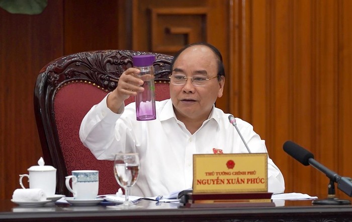 Thủ tướng Nguyễn Xuân Phúc cho rằng Thừa Thiên - Huế cần xem lại các thành tố còn yếu như tính năng động, hỗ trợ doanh nghiệp cạnh tranh bình đẳng. ảnh: VGP.
