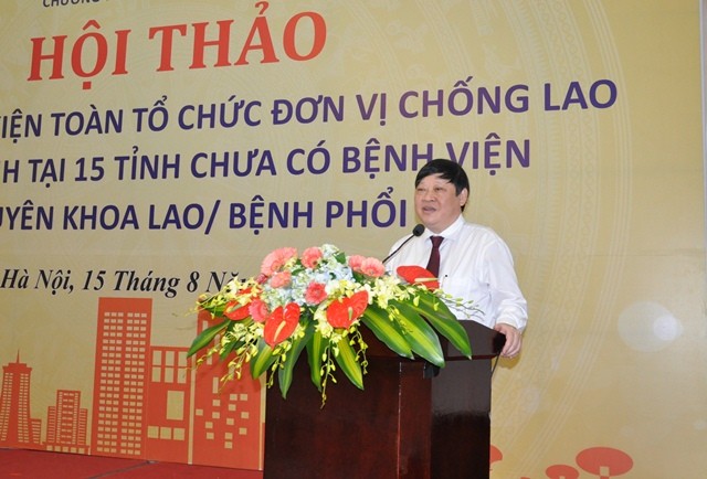 Thứ trưởng Nguyễn Viết Tiến phát biểu tại hội thảo.