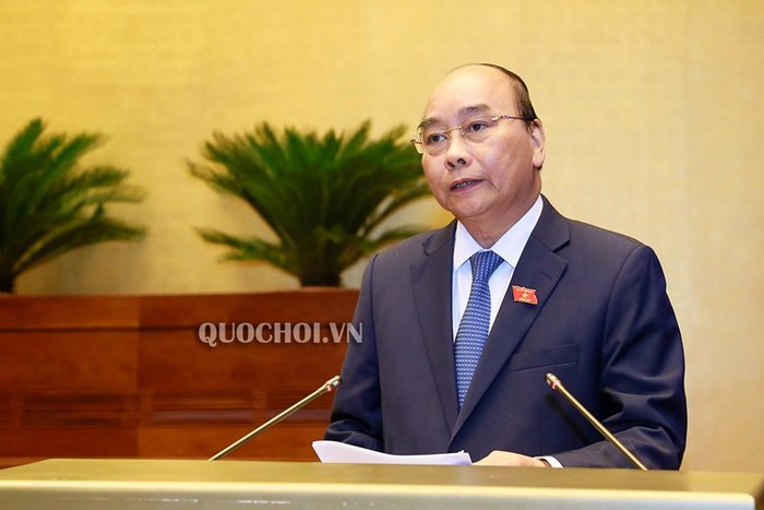 Thủ tướng Nguyễn Xuân Phúc trả lời chất vấn tại Quốc hội. ảnh: quochoi.vn