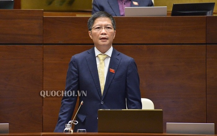 Bộ trưởng Trần Tuấn Anh trả lời chất vấn tại Quốc hội. ảnh: quochoi.vn