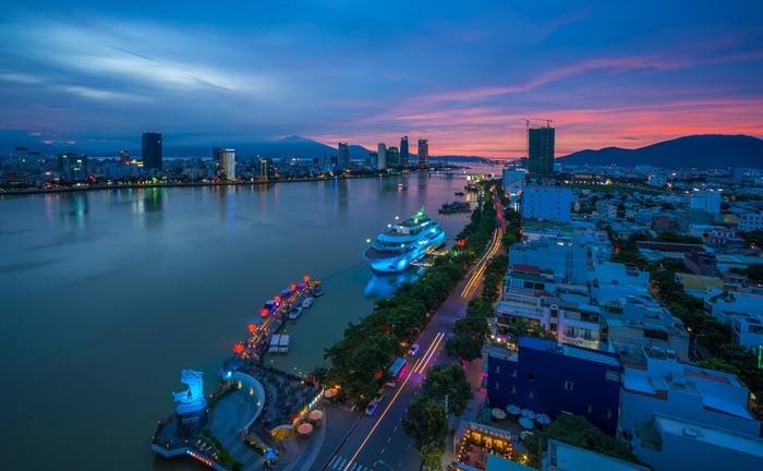 Đà Nẵng có triển vọng lọt vào danh sách những thành phố du lịch nổi tiếng thế giới nếu phát triển kinh tế đêm. ảnh: NA.