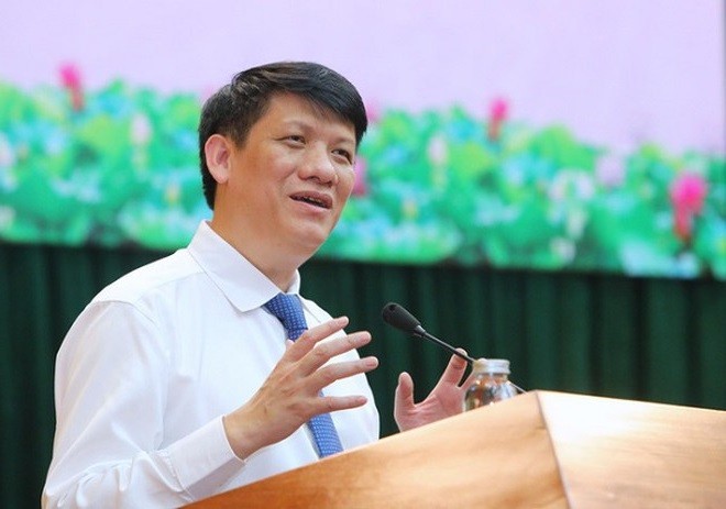 Giáo sư, Tiến sĩ Nguyễn Thanh Long, Quyền Bộ trưởng Bộ Y tế giữ chức vụ kiêm nhiệm Chủ tịch Hội đồng y khoa Quốc gia.