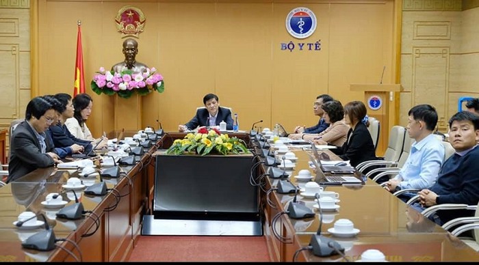 Bộ trưởng Nguyễn Thanh Long chủ trì cuộc họp khẩn cấp sau khi phát hiện trường hợp lây nhiễm Civod-19 từ người cách ly.