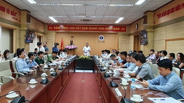 Thứ trưởng Đỗ Xuân Tuyên chủ trì hội nghị.