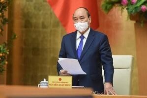 Thủ tướng Nguyễn Xuân Phúc chủ trì cuộc họp chiều 15/2. Ảnh: VGP.