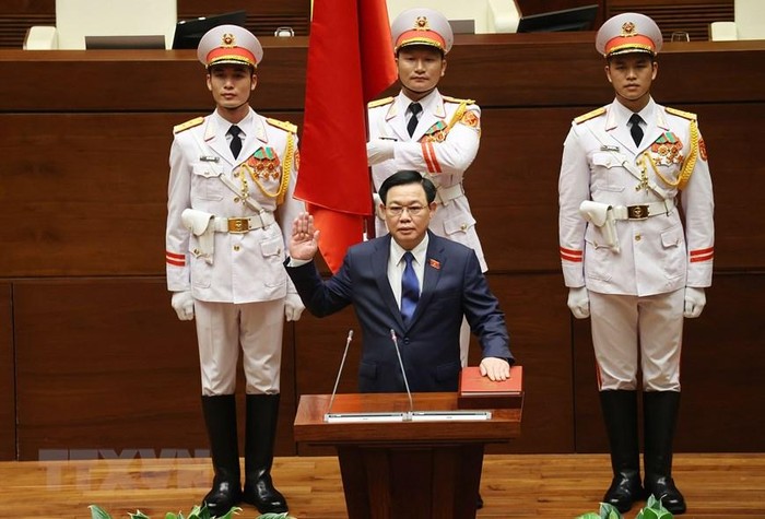 Chủ tịch Quốc hội Vương Đình Huệ tuyên thệ nhậm chức. Ảnh: TTXVN.