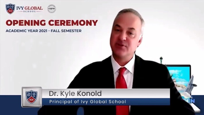 Tiến sĩ Kyle Konold – Hiệu trưởng nhà trường.