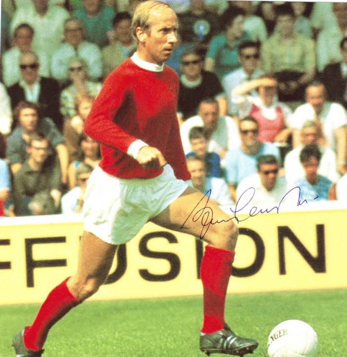 Bobby Charlton càng chơi hay thì mái đầu ông càng hói. Các fan Man Utd từng nói như vậy và tượng đài sống này. Và tương tự là trường hợp của Ryan Giggs